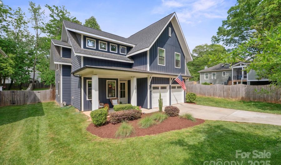 2637 Springway Dr, Charlotte, NC 28205 - 4 Beds, 3 Bath
