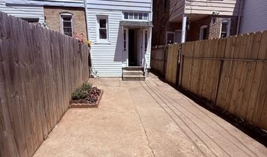 622 Park St, Allentown, PA 18102 - 5 Beds, 2 Bath