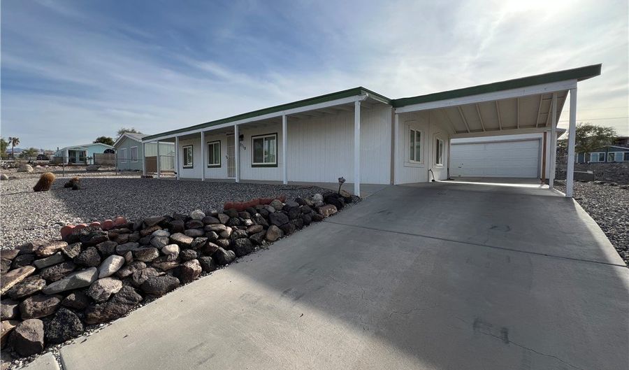 2718 Paloma Senda, Bullhead City, AZ 86442 - 3 Beds, 2 Bath