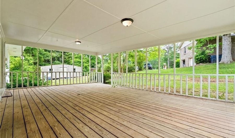 44 CAROL St, Alexander City, AL 35010 - 3 Beds, 2 Bath