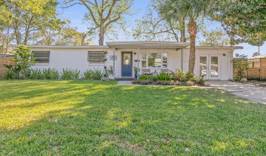 451 SARGO Rd, Atlantic Beach, FL 32233 - 3 Beds, 2 Bath