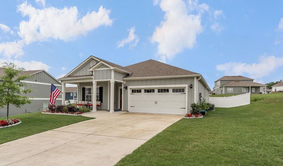 3012 SPECKLEBELLY Way, Alabaster, AL 35007 - 4 Beds, 2 Bath