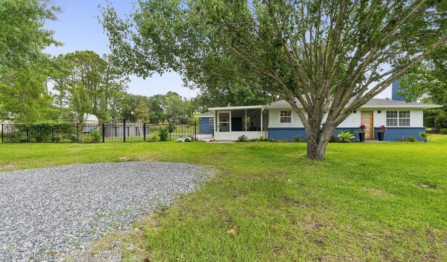27 Chantilly Ter, Bay St. Louis, MS 39520 - 3 Beds, 3 Bath