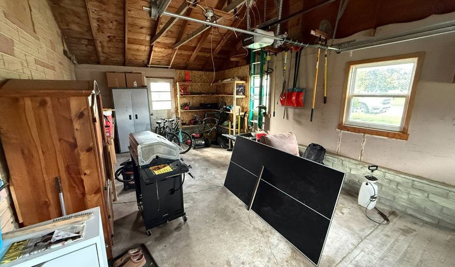 402 S Carberry St, Atkinson, NE 68713 - 3 Beds, 2 Bath