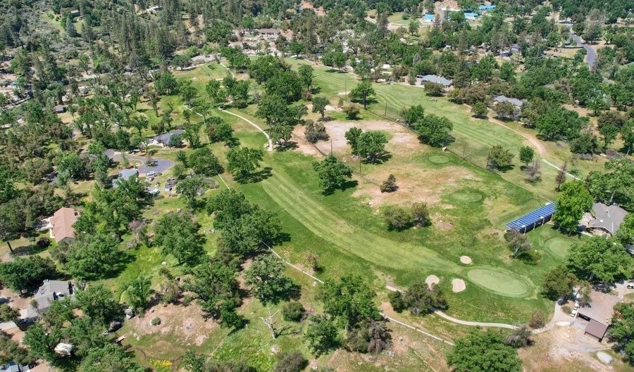 40957 Shandee Ln, Ahwahnee, CA 93601 - 3 Beds, 2 Bath