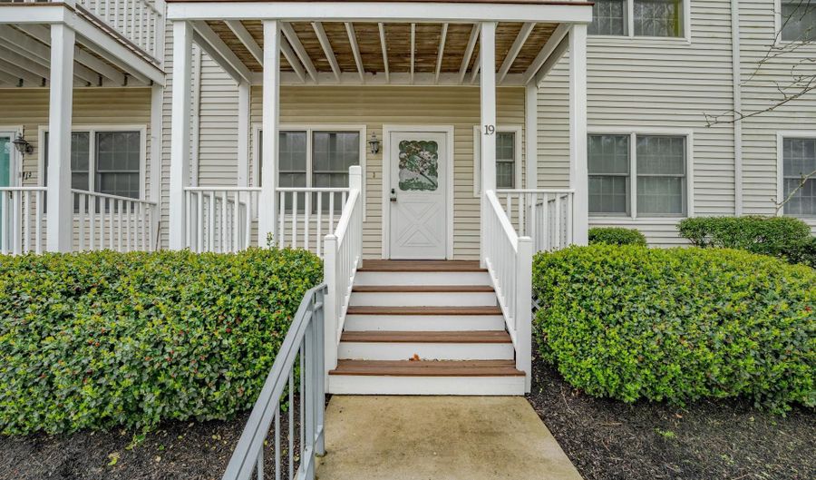 19 CLIPPER Ct, Atlantic City, NJ 08401 - 3 Beds, 2 Bath