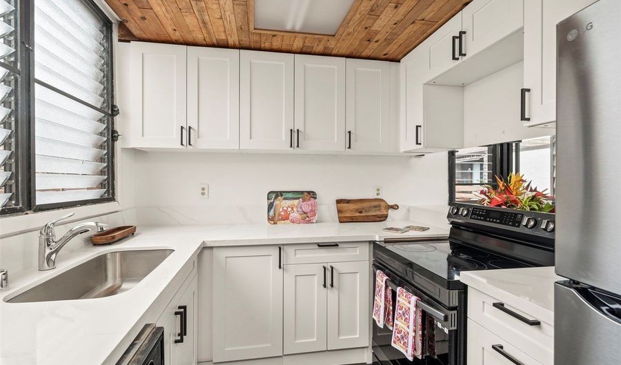 1015 Aoloa Pl 437, Kailua, HI 96734 - 2 Beds, 2 Bath