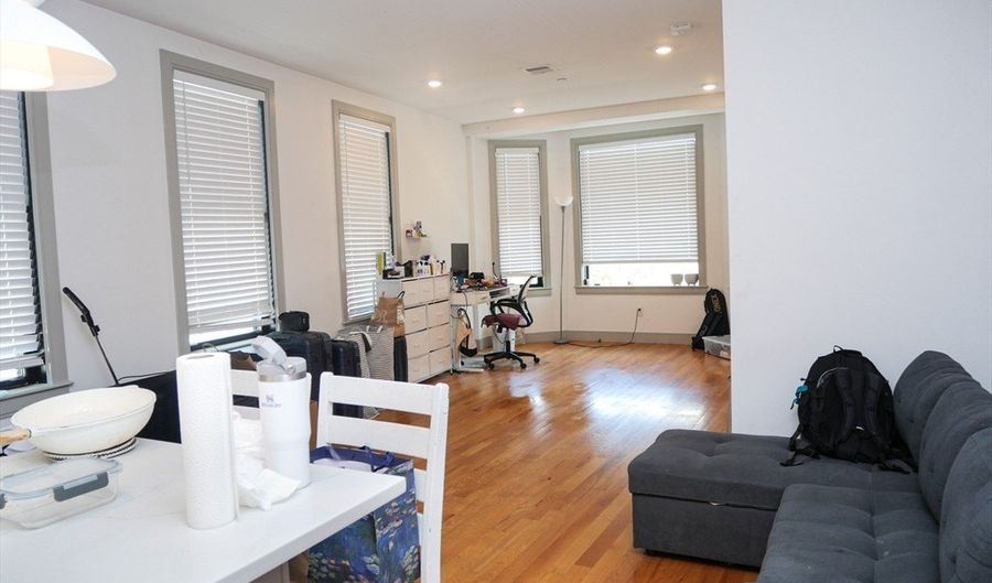 15 Maywood 3, Boston, MA 02119 - 3 Beds, 2 Bath