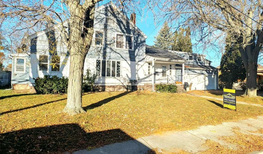 421 Prospect Ave, Alma, MI 48801 - 5 Beds, 0 Bath