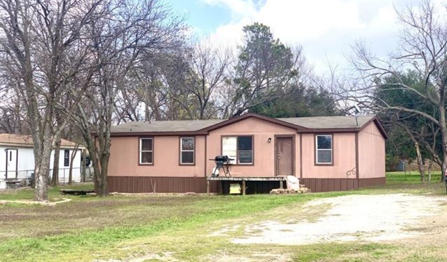 506 Decatur, Alvord, TX 76225 - 3 Beds, 2 Bath