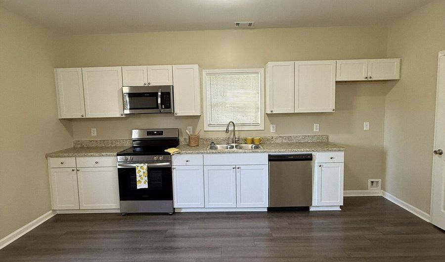 430 Rustwood Dr, Athens, GA 30606 - 2 Beds, 2 Bath