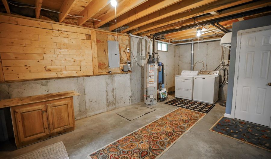 570 Upper Meehan Rd, Bristol, VT 05443 - 2 Beds, 2 Bath