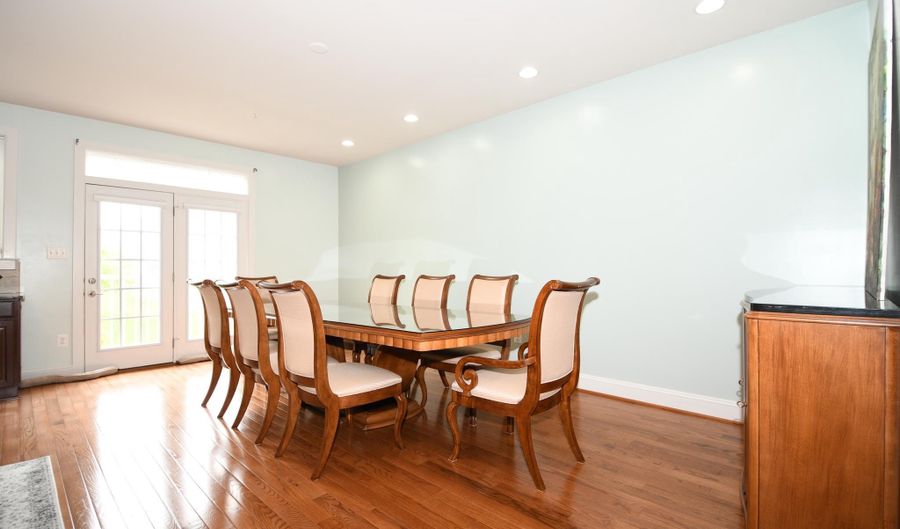 14823 WOOTTON MANOR Ct, Rockville, MD 20850 - 3 Beds, 4 Bath