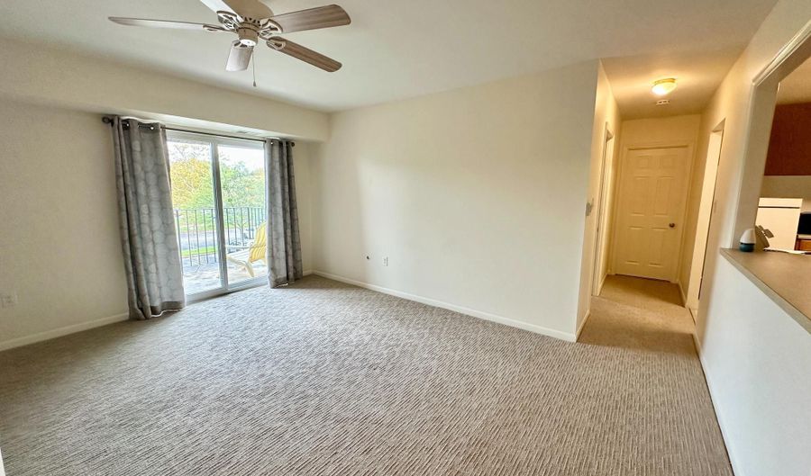 9 HARLECH HALL, Dover, DE 19904 - 1 Beds, 1 Bath
