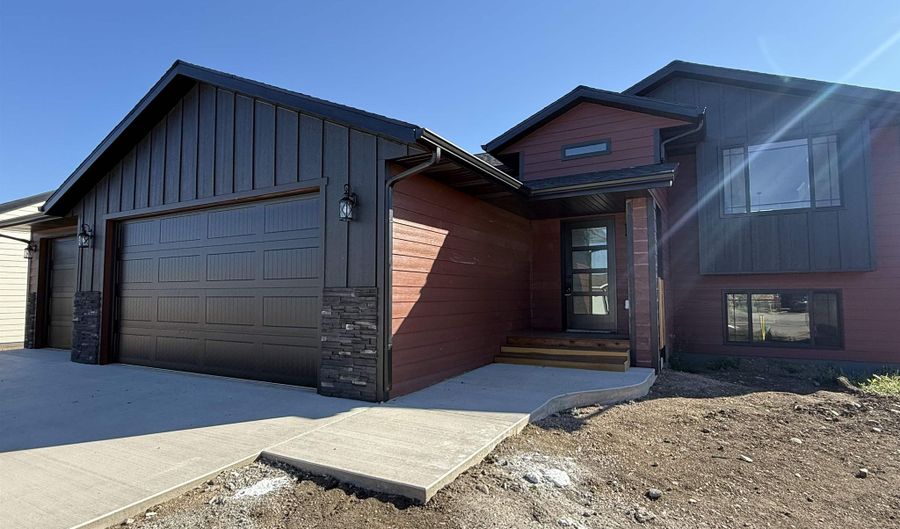 648 Eagle Ct, Box Elder, SD 57719 - 4 Beds, 3 Bath