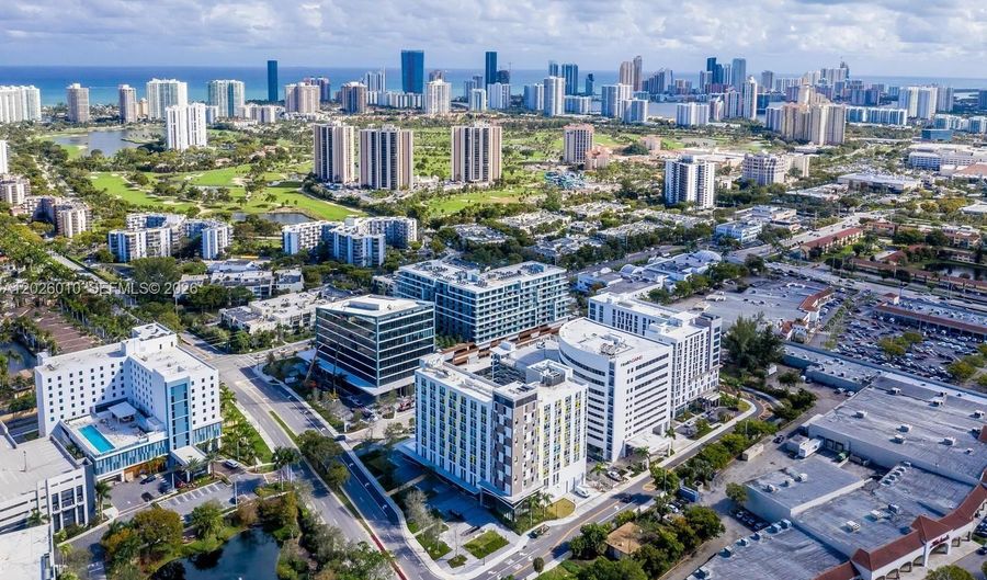 2960 NE 207th St 1108, Aventura, FL 33180 - 1 Beds, 2 Bath