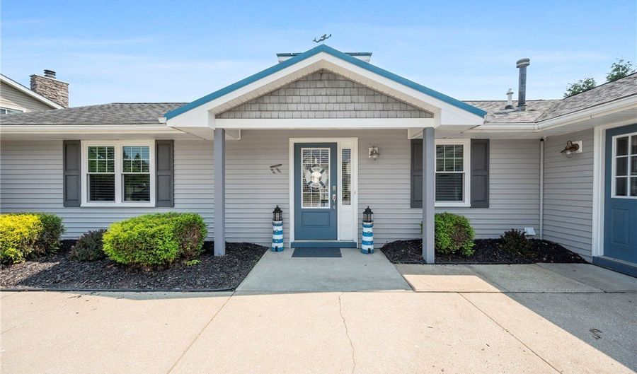 1280 Surfside Cir, Aurora, OH 44202 - 4 Beds, 3 Bath