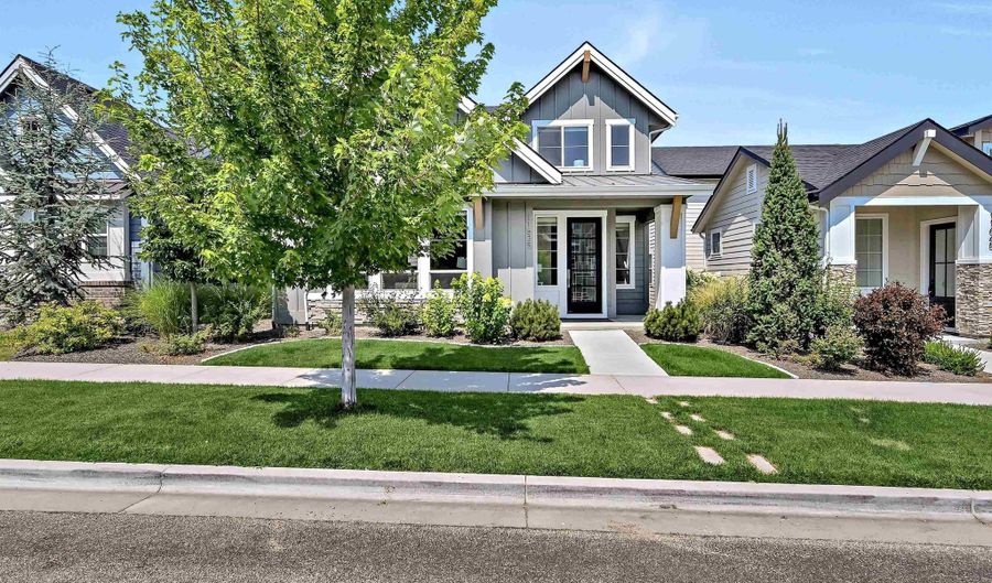 11635 N 24th Ave, Boise, ID 83714 - 3 Beds, 3 Bath