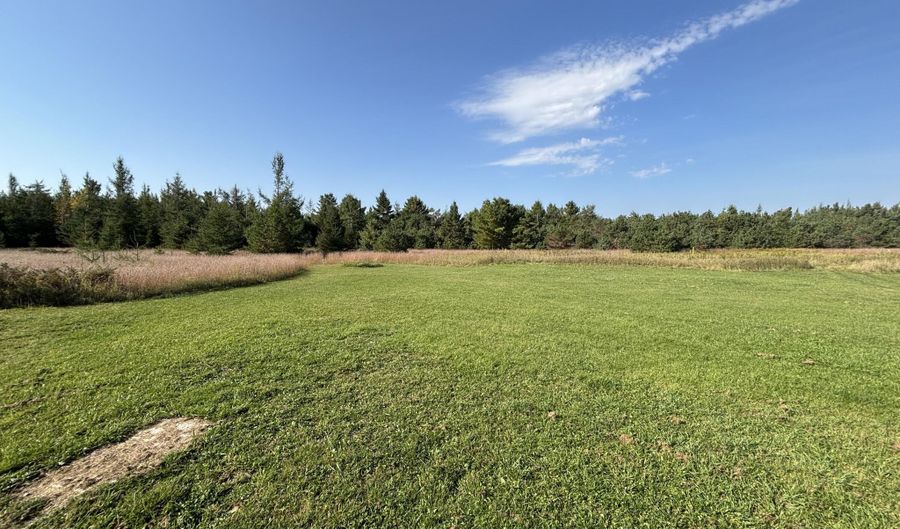 5280 Cathro Rd, Alpena, MI 49707 - 1 Beds, 2 Bath