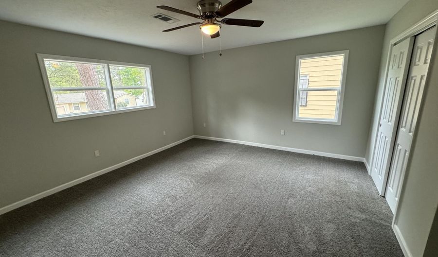 742 Montclair Pl, Jackson, MS 39206 - 4 Beds, 2 Bath