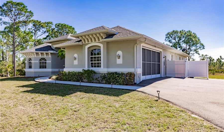 17261 Charlee Rd, Punta Gorda, FL 33955 - 3 Beds, 3 Bath