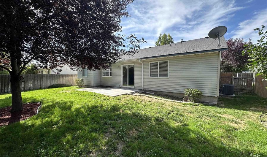 14298 Shenandoah St, Caldwell, ID 83607 - 4 Beds, 2 Bath