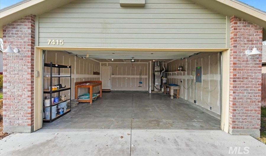 7415 N Matlock Ave, Boise, ID 83714 - 3 Beds, 2 Bath
