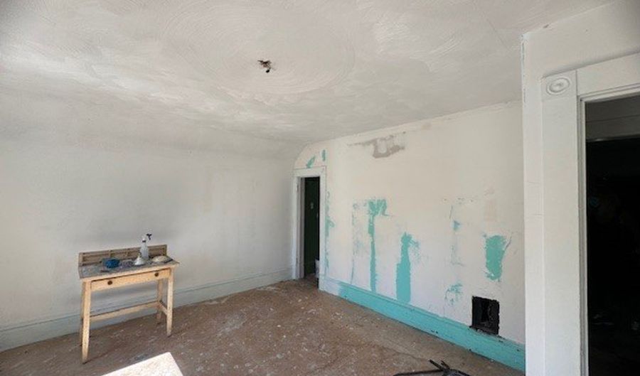 919 W 41st St, Ashtabula, OH 44004 - 4 Beds, 1 Bath