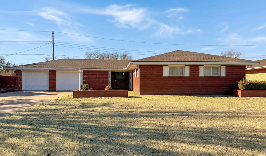 907 Apache, Alva, OK 73717 - 3 Beds, 2 Bath