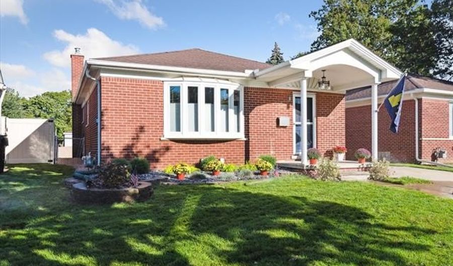 10019 REECK Rd, Allen Park, MI 48101 - 3 Beds, 2 Bath