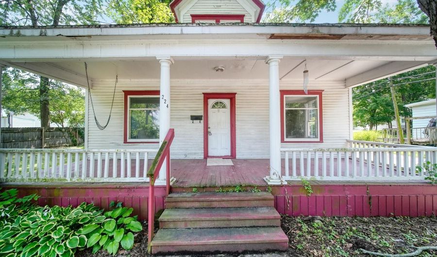 224 Berry, Adrian, MI 49221 - 4 Beds, 2 Bath