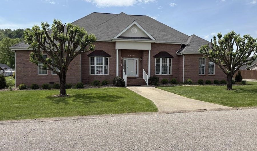 1400 Union Ave, Barboursville, WV 25504 - 4 Beds, 4 Bath
