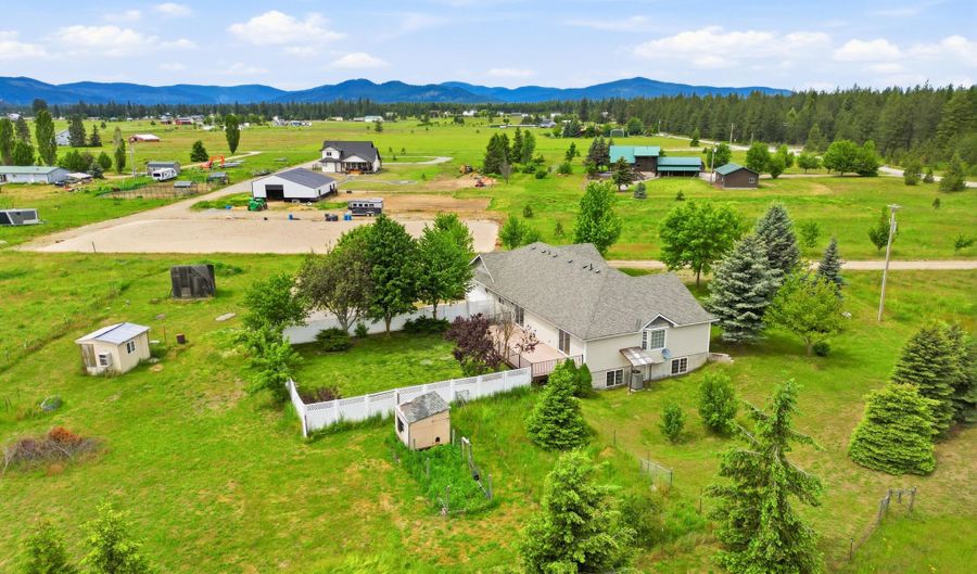 2232 E Shoshone Ave, Athol, ID 83801 - 3 Beds, 3 Bath