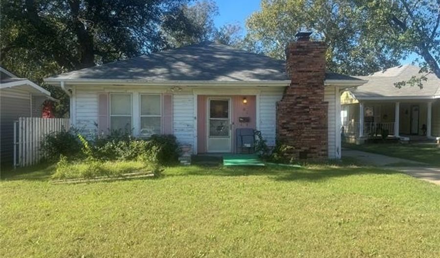 901 Wolverton, Ardmore, OK 73401 - 3 Beds, 2 Bath