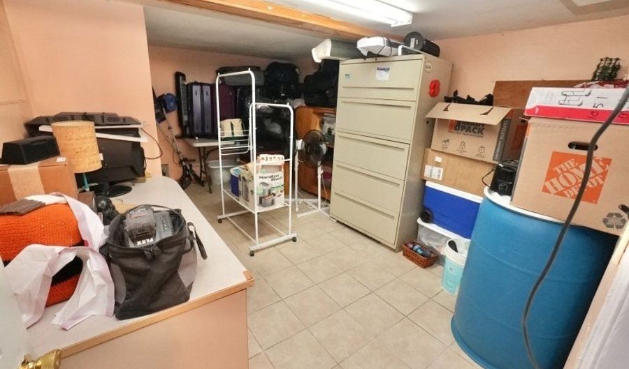 17 Garden Ave, Belleville, NJ 07109 - 3 Beds, 3 Bath
