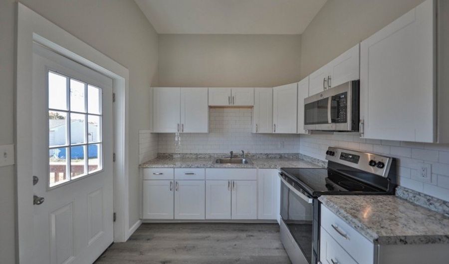 427 E Central Ave, Alpha, NJ 08865 - 1 Beds, 1 Bath