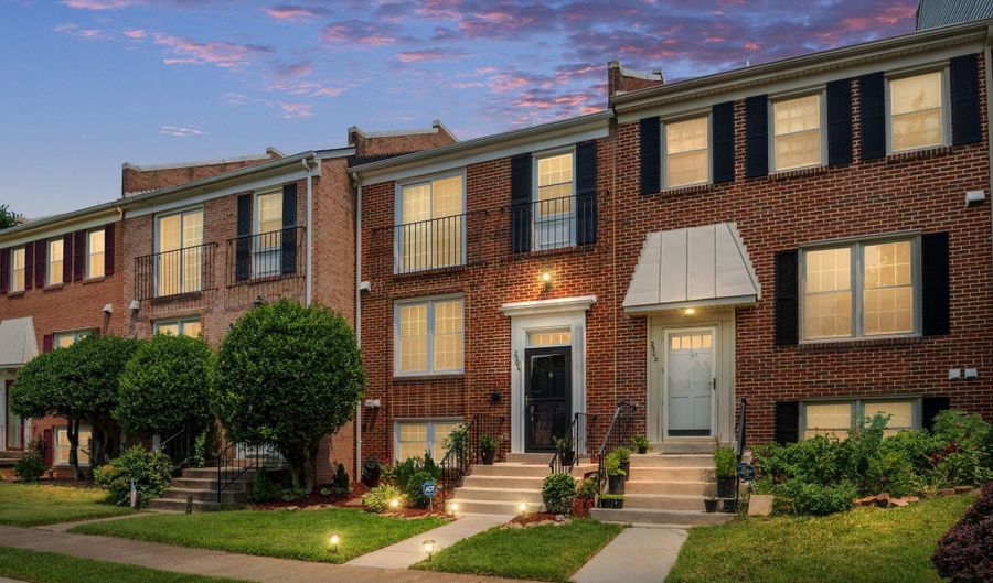 2504 WINDBREAK Dr, Alexandria, VA 22306 - 4 Beds, 4 Bath