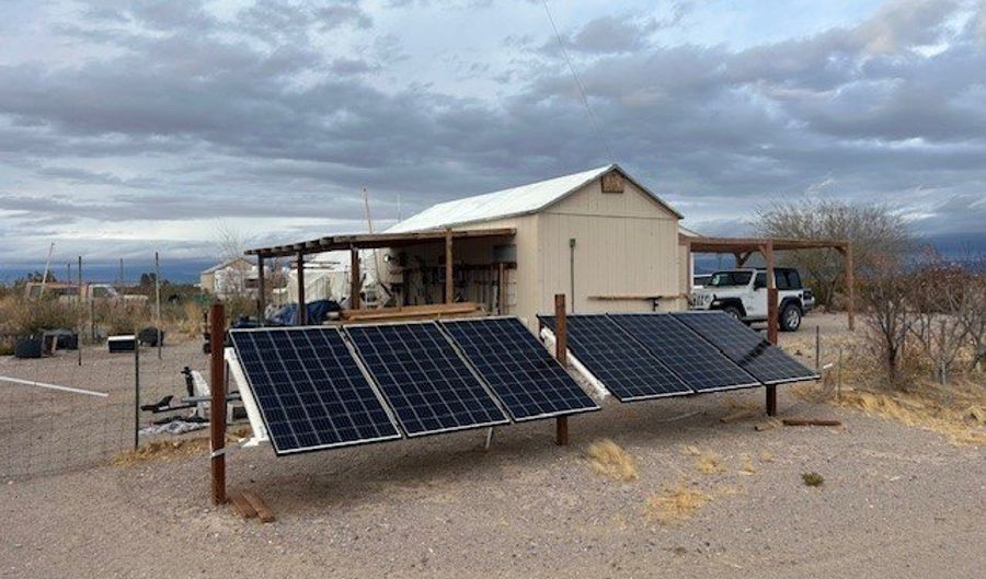 2586 S Miner Rd, Amargosa Valley, NV 89020 - 3 Beds, 2 Bath