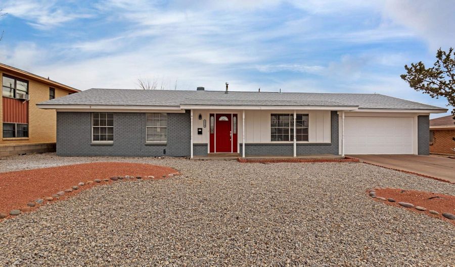 2310 Rancho Ln, Alamogordo, NM 88310 - 3 Beds, 2 Bath