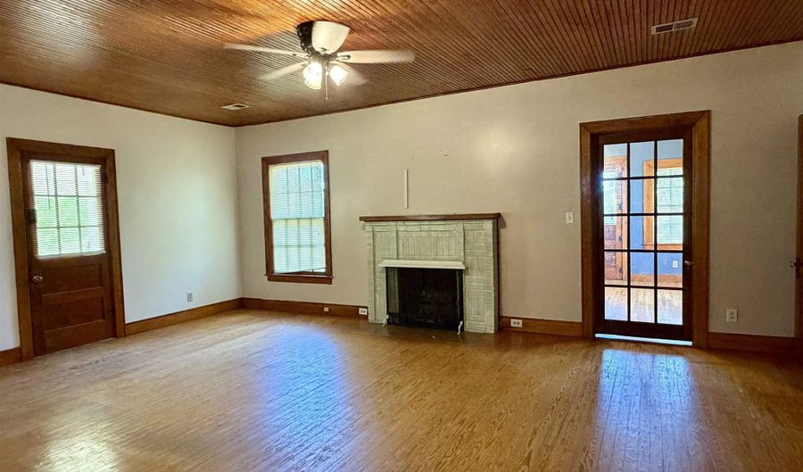1629 BUENA VISTA Rd, Bethel Springs, TN 38315 - 3 Beds, 1 Bath