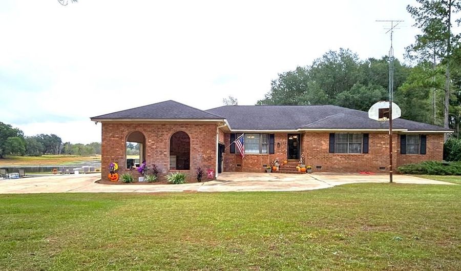 290 Long Rd, Bainbridge, GA 39817 - 4 Beds, 4 Bath