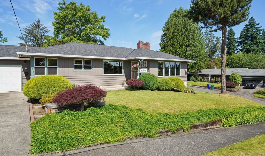 11731 SE 35TH Ave, Milwaukie, OR 97222 - 4 Beds, 2 Bath