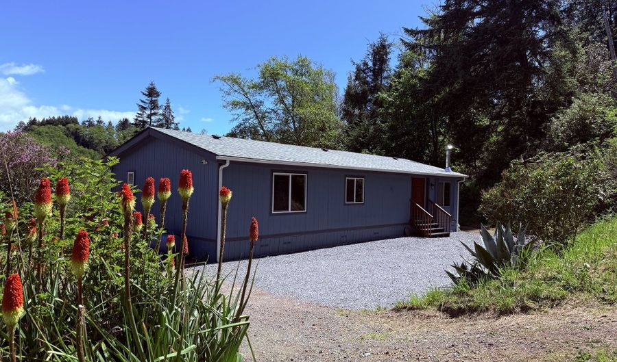 96134 FOXGLOVE Way, Brookings, OR 97415 - 3 Beds, 2 Bath