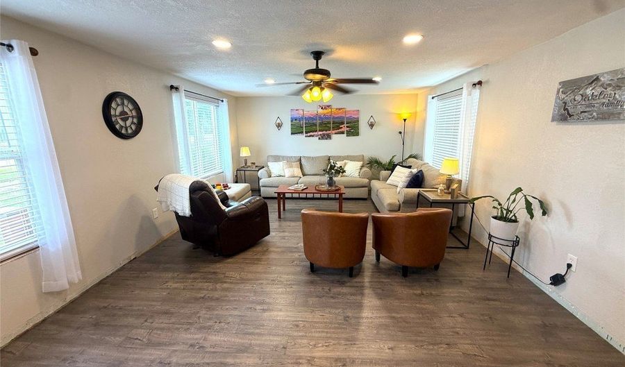 202 Busha, Big Timber, MT 59011 - 2 Beds, 2 Bath