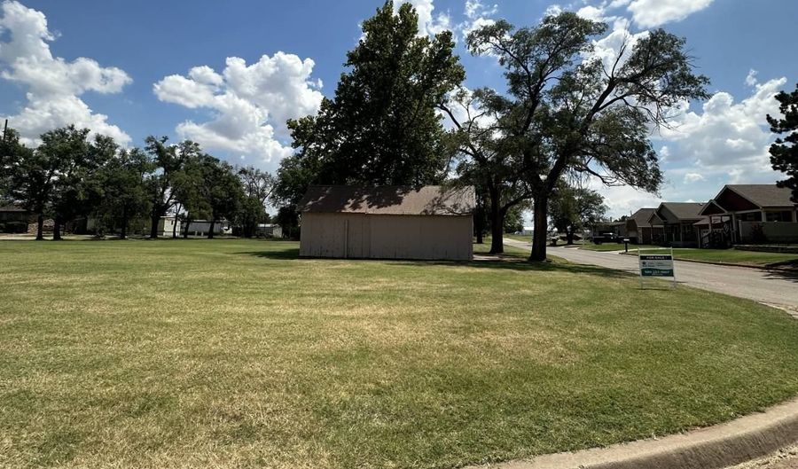 700 Hunt St, Alva, OK 73717 - 0 Beds, 0 Bath