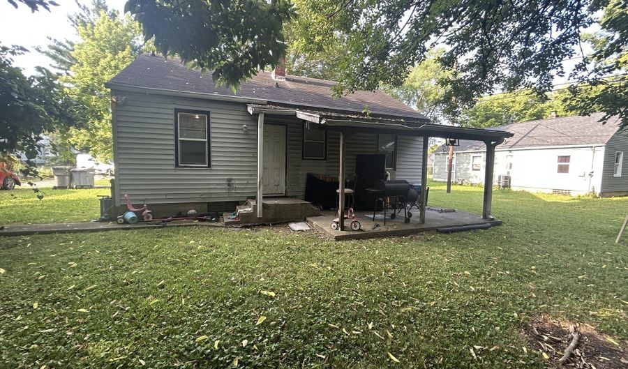 2740 E 37th St, Indianapolis, IN 46218 - 2 Beds, 1 Bath