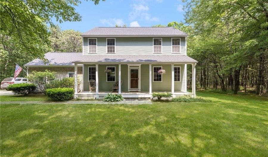 16 Karen Dr, Hopkinton, RI 02832 - 3 Beds, 3 Bath