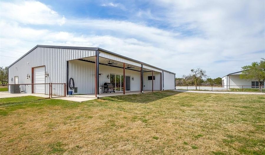 3930 Old Springtown Rd, Weatherford, TX 76085 - 7 Beds, 4 Bath