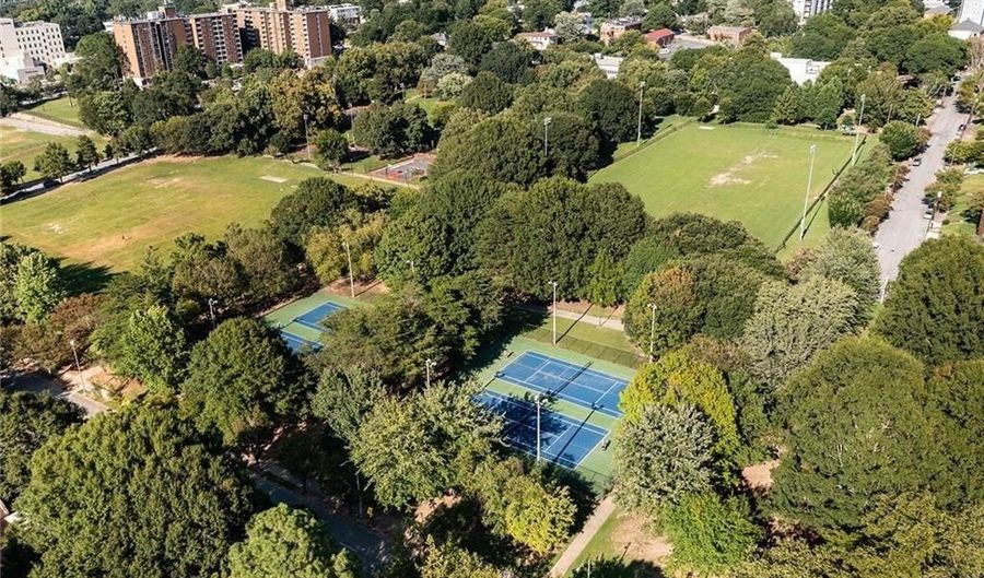 240 Renaissance Pkwy NE 214, Atlanta, GA 30308 - 2 Beds, 2 Bath