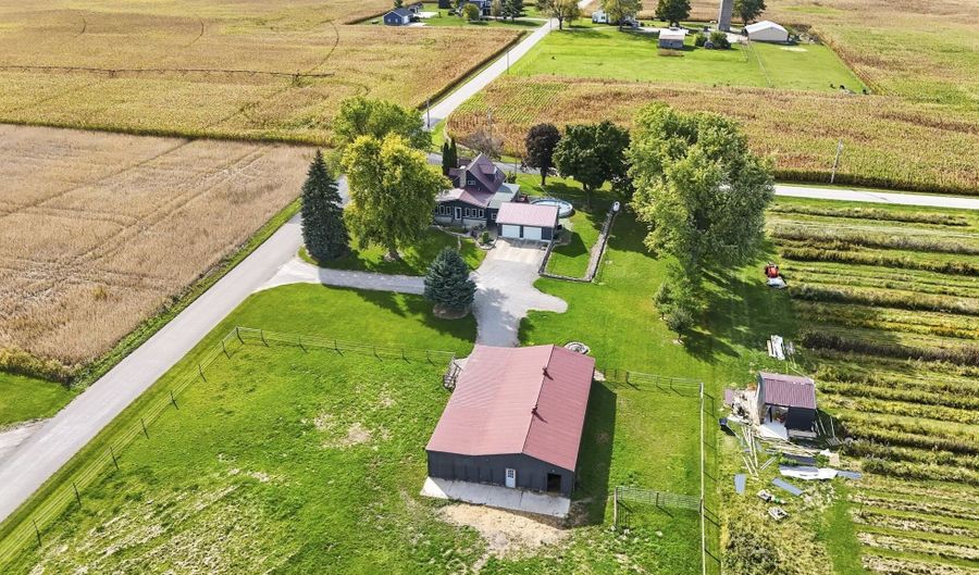 3220 W Grapevine Rd, Ashley, IN 46705 - 4 Beds, 2 Bath